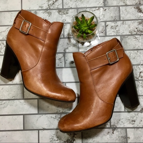 Liz Claiborne Shoes - Liz Clairborne brown leather booties size 9